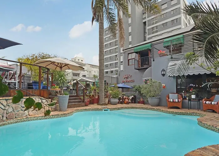 40 Winks Guest House Green Point