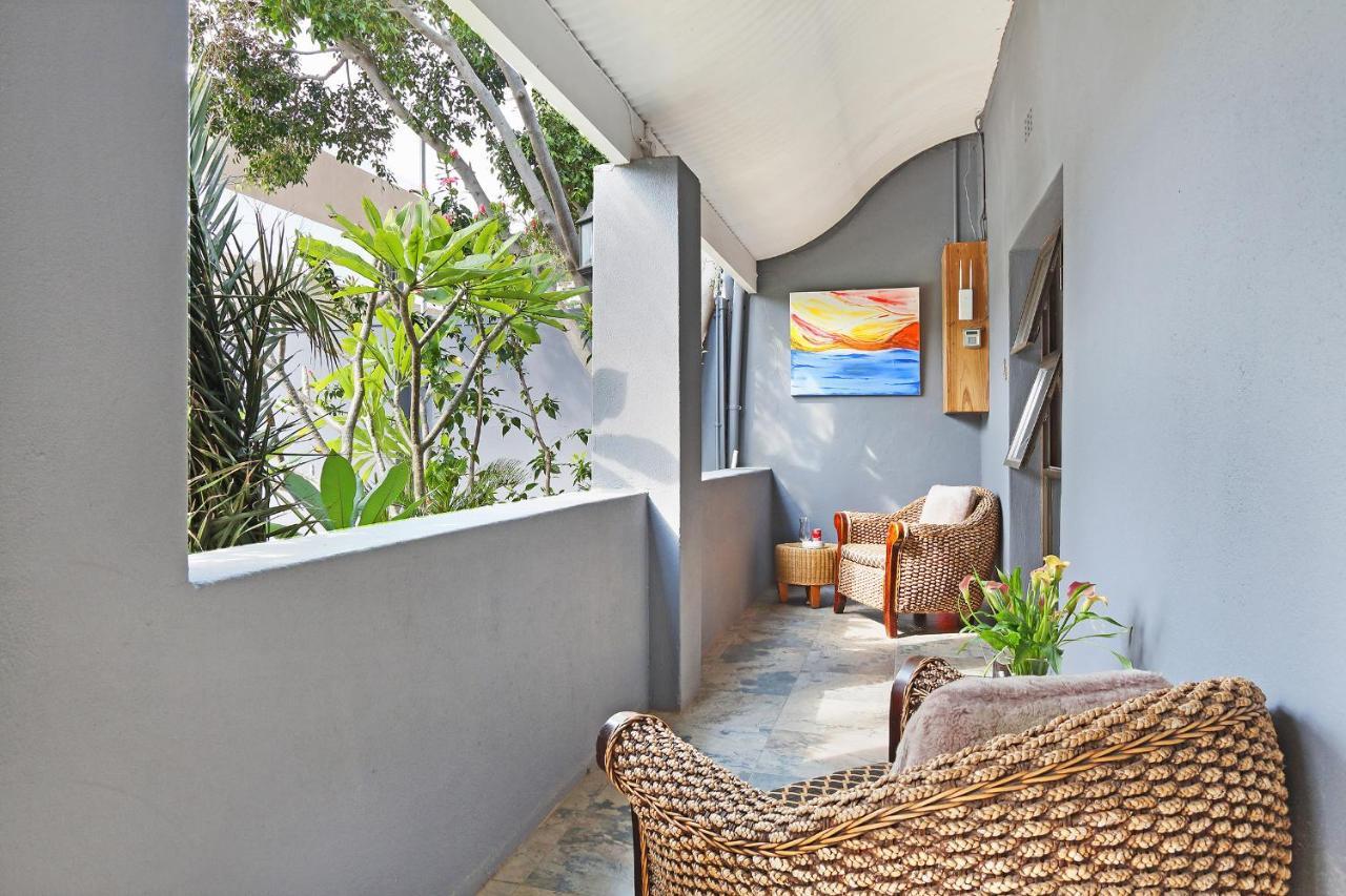 Guest house 40 Winks Green Point